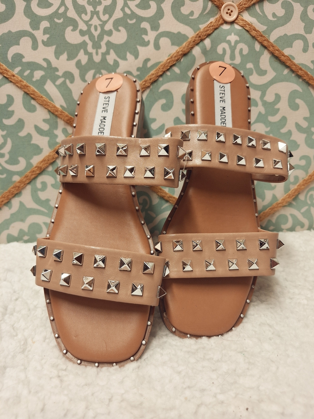 Steve Madden Brown Slide Sandals with Silver Pyramid Studs 7
